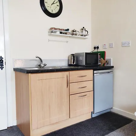 Stone 5 Min Walk To Town Centre Apartment *