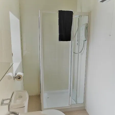Apartment Stone 5 Min Walk To Town Centre